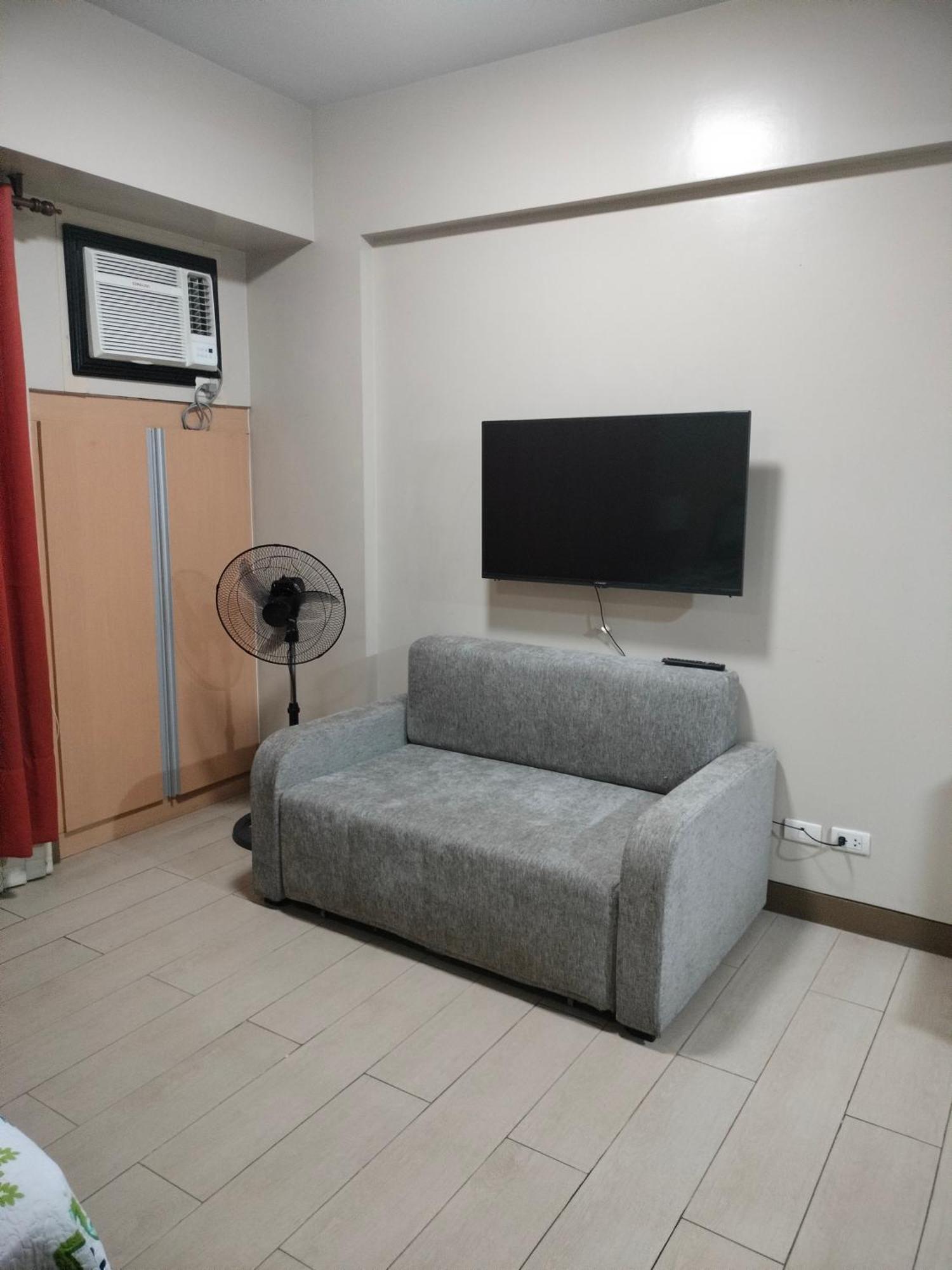 Condotel Near Airport Pasay Exterior foto