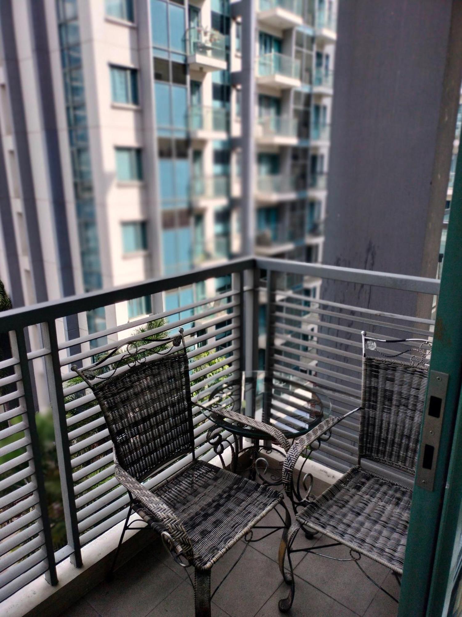 Condotel Near Airport Pasay Exterior foto